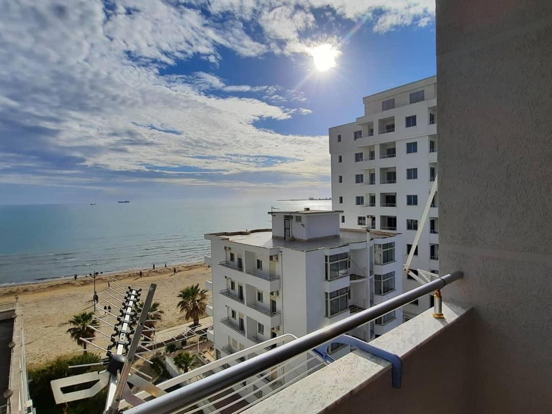 Seaside Apartment Best Дуррес Экстерьер фото